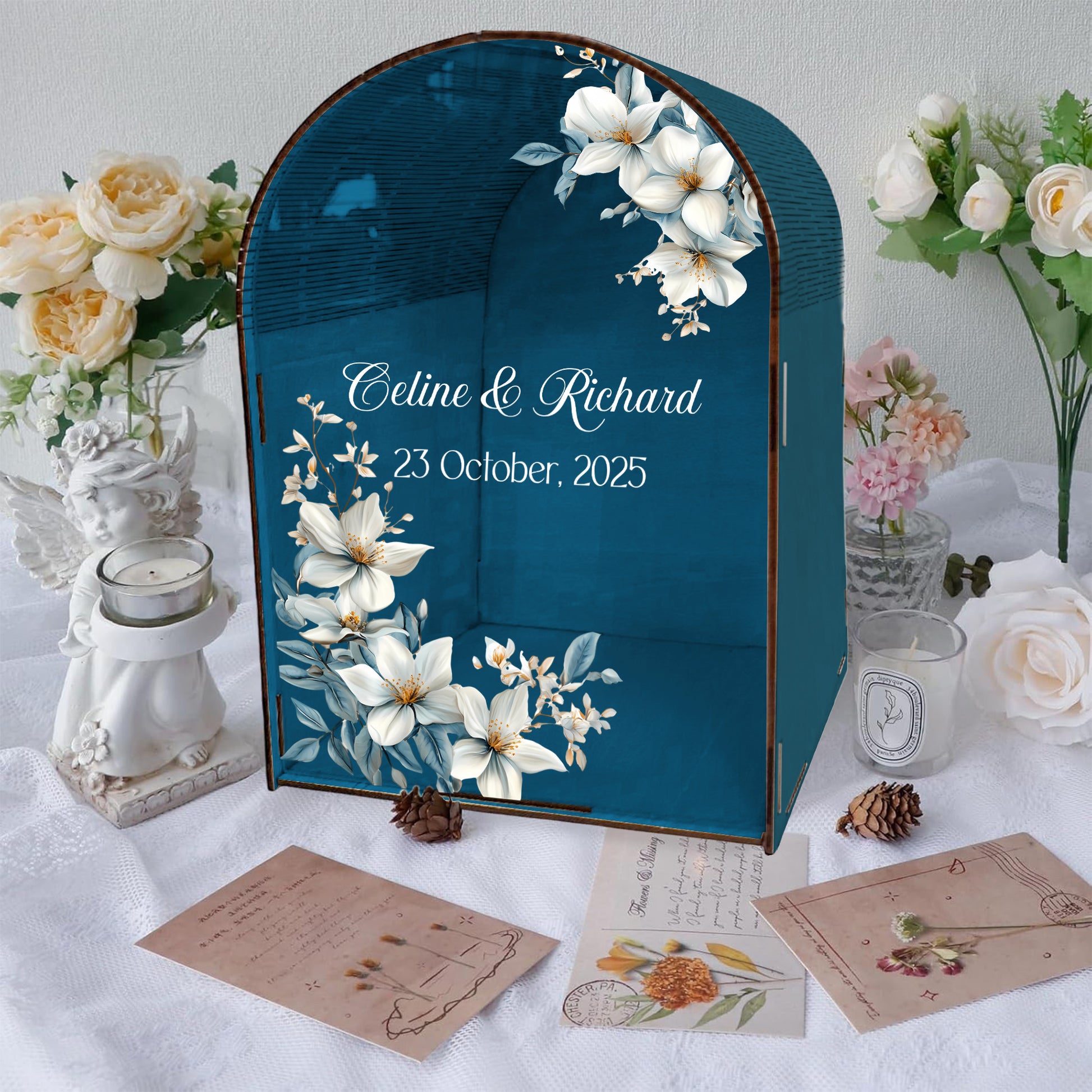 A beautiful centerpiece for your wedding day 💍 Personalized Wedding Card Box