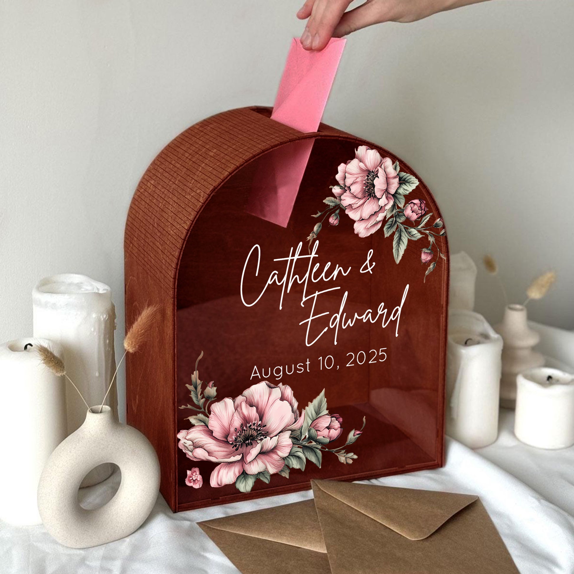 A beautiful centerpiece for your wedding day 💍 Personalized Wedding Card Box