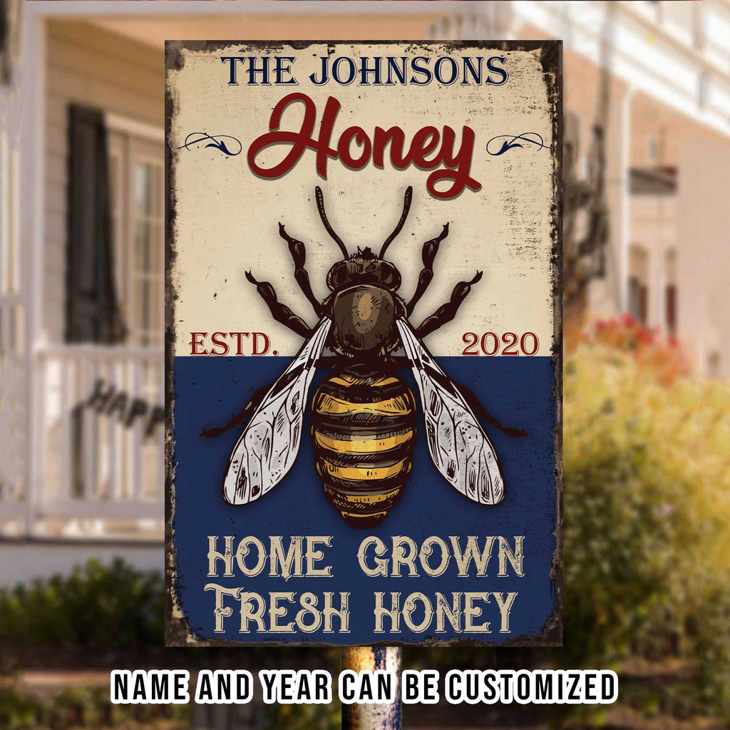 Welcome To The Bee Farm Sign • Custom Name Sign • Personalized Home Grown Fresh Honey Classic Sign • Bee Farmhouse Decor For Beekeeper