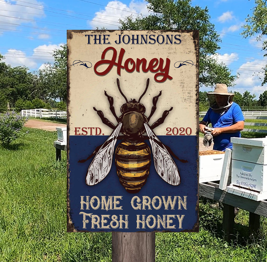 Welcome To The Bee Farm Sign • Custom Name Sign • Personalized Home Grown Fresh Honey Classic Sign • Bee Farmhouse Decor For Beekeeper