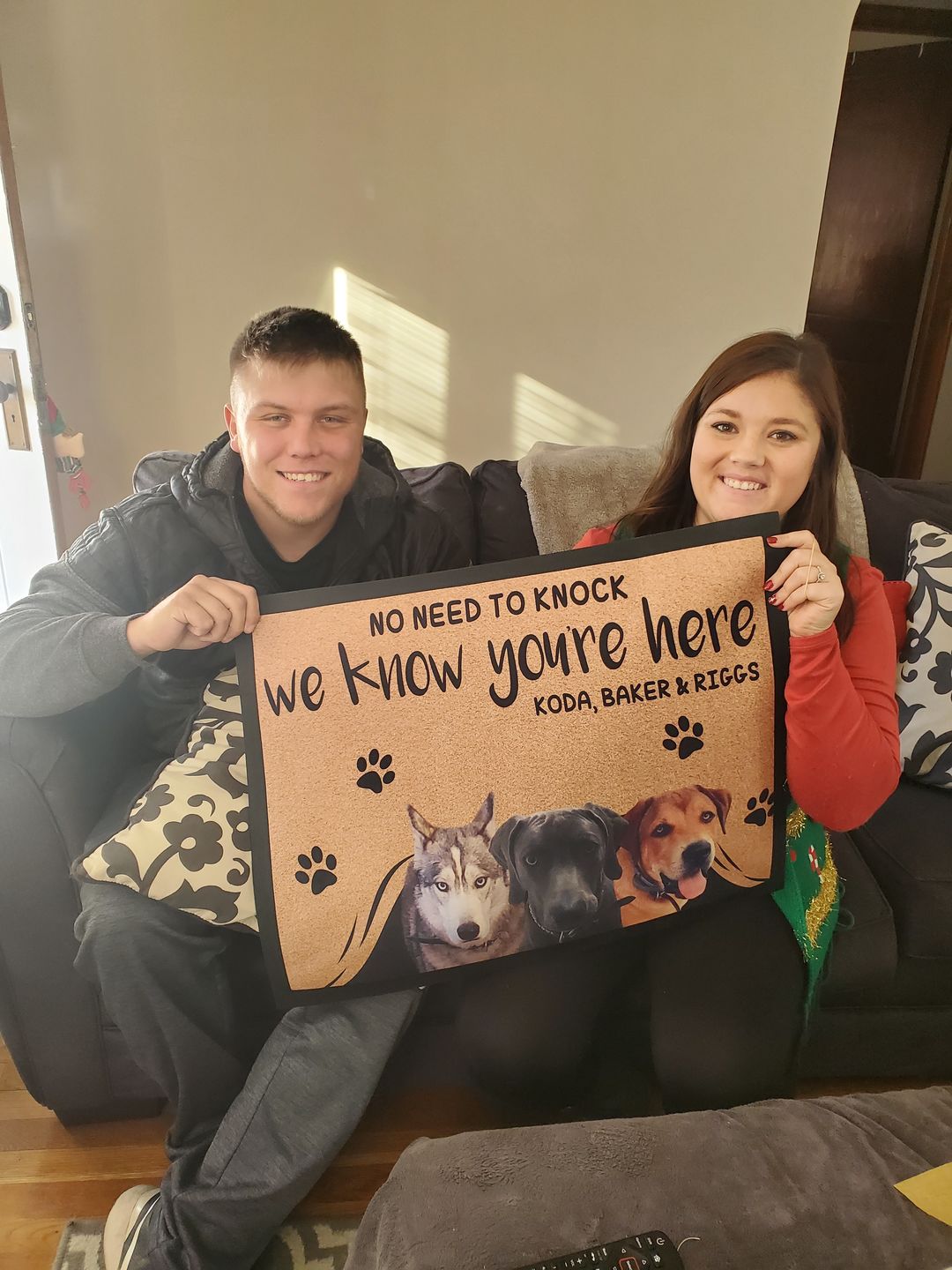 NO NEED TO KNOCK WE KNOW YOU'RE HERE - CUSTOM FUNNY PET DOORMAT